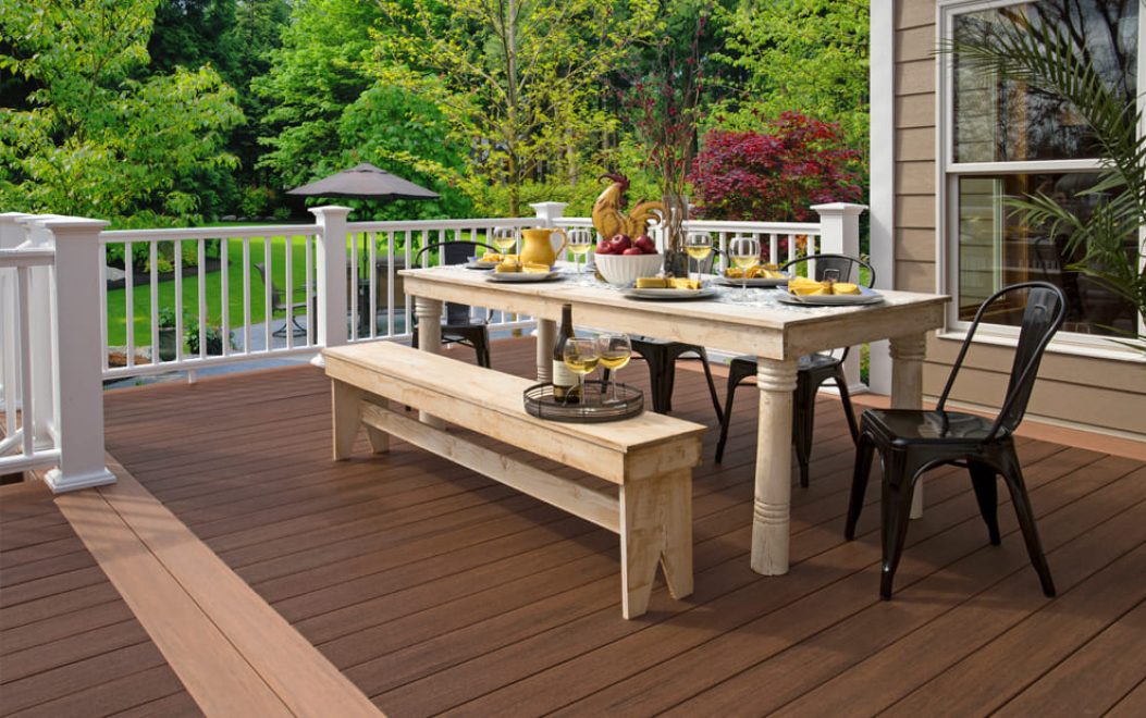 14-AZEK_Vintage_Mahogany_CypressAcents_02