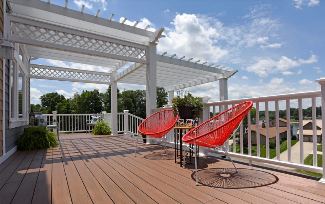 22-Vintage_Mahogany_Premier_White_Composite_Trim_Lighting_02