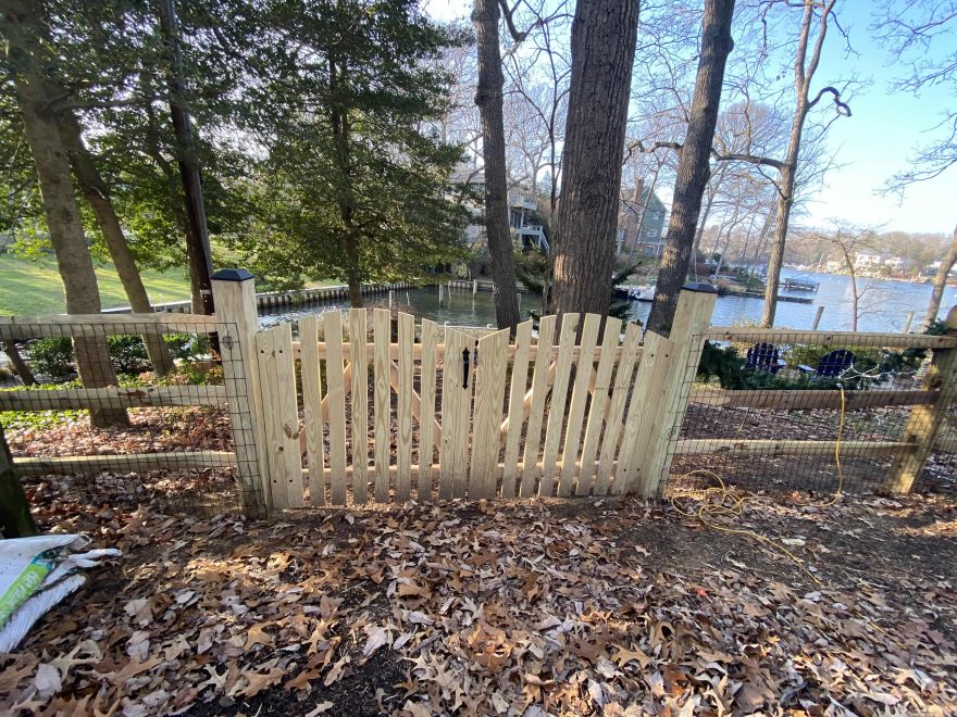 3-Rail Split Rail Fence with Black Mesh and single spaced picket drive gate-min