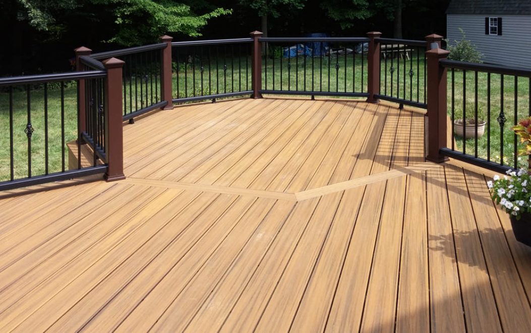 Trex Transcend Havana Gold Deck boards with Trex Composite Vintage Lantern Post with decorative balusters