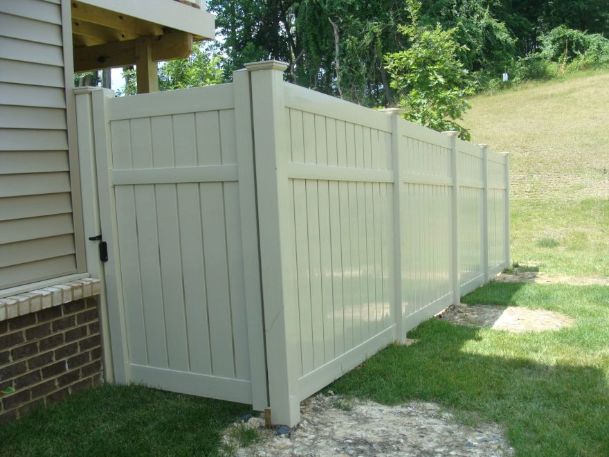 White PVC Privacy Fence with Single Walk Gate