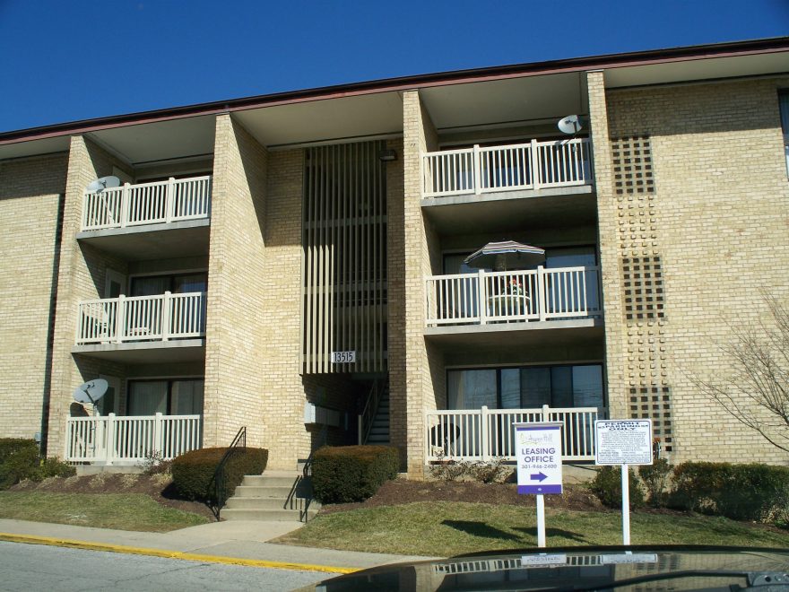 White Vinyl Balcony Railing Replacement