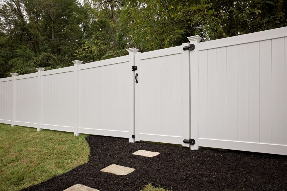 solid_privacy_fence_white-6-scaled